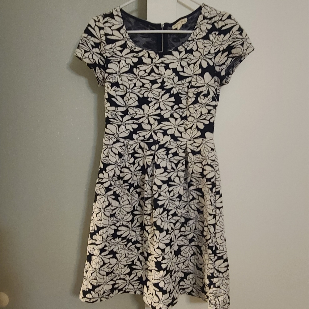 Cute Flower Pattern Dress